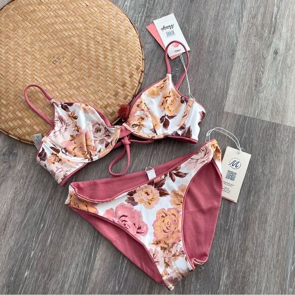 Nwt maaji salmonberry dainty underwire bikini set reversible women’s M /‎ S - Picture 7 of 8